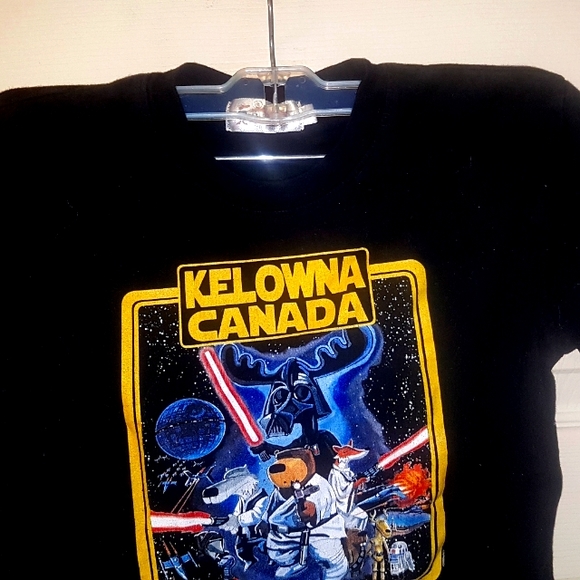 Kelowna Canada  Tee Shirt - Picture 6 of 8